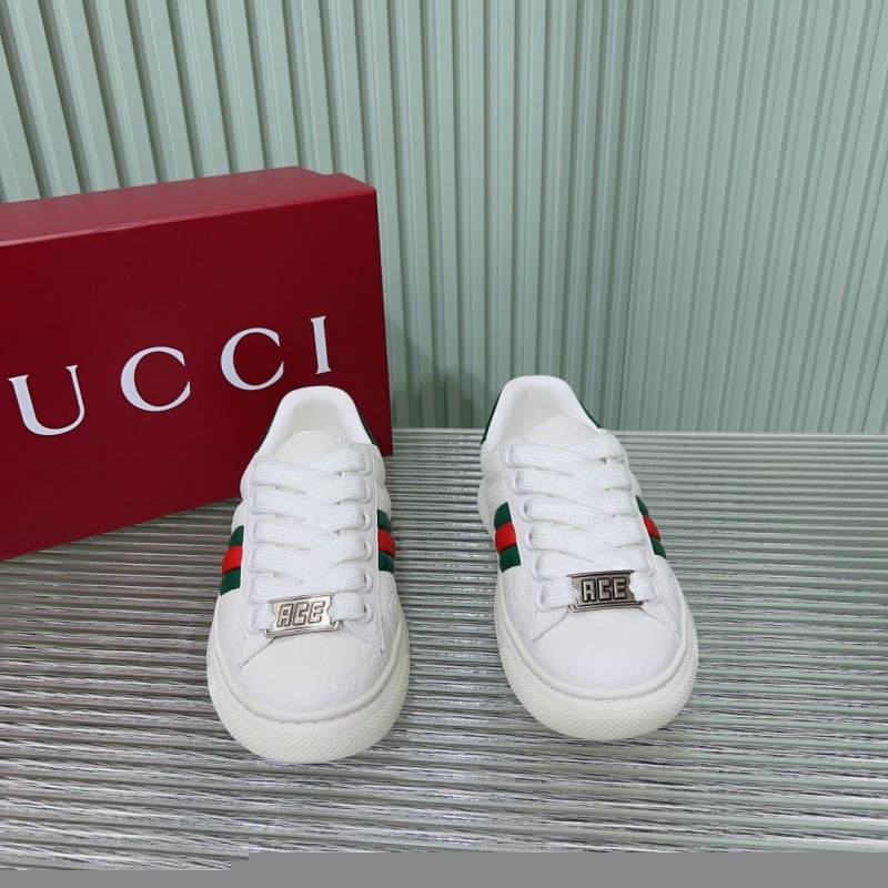 G*u*i casual shoes